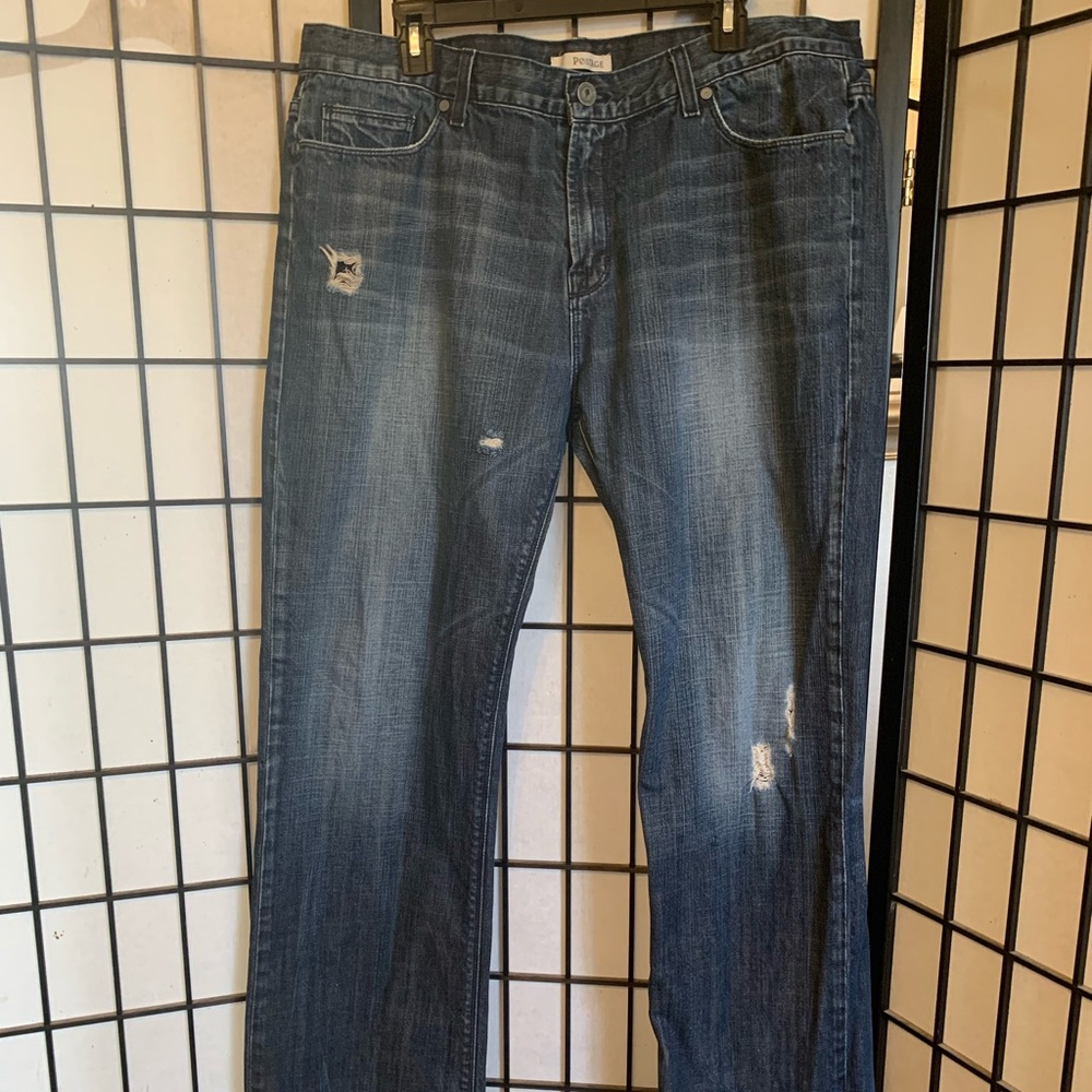 EUC Postage Men's Distressed Blue Denim Jeans size 38 Waist